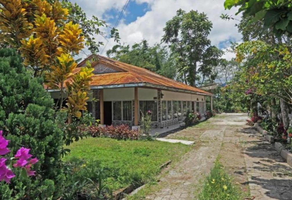 Gabelo Guest House Bukittinggi Exteriör bild