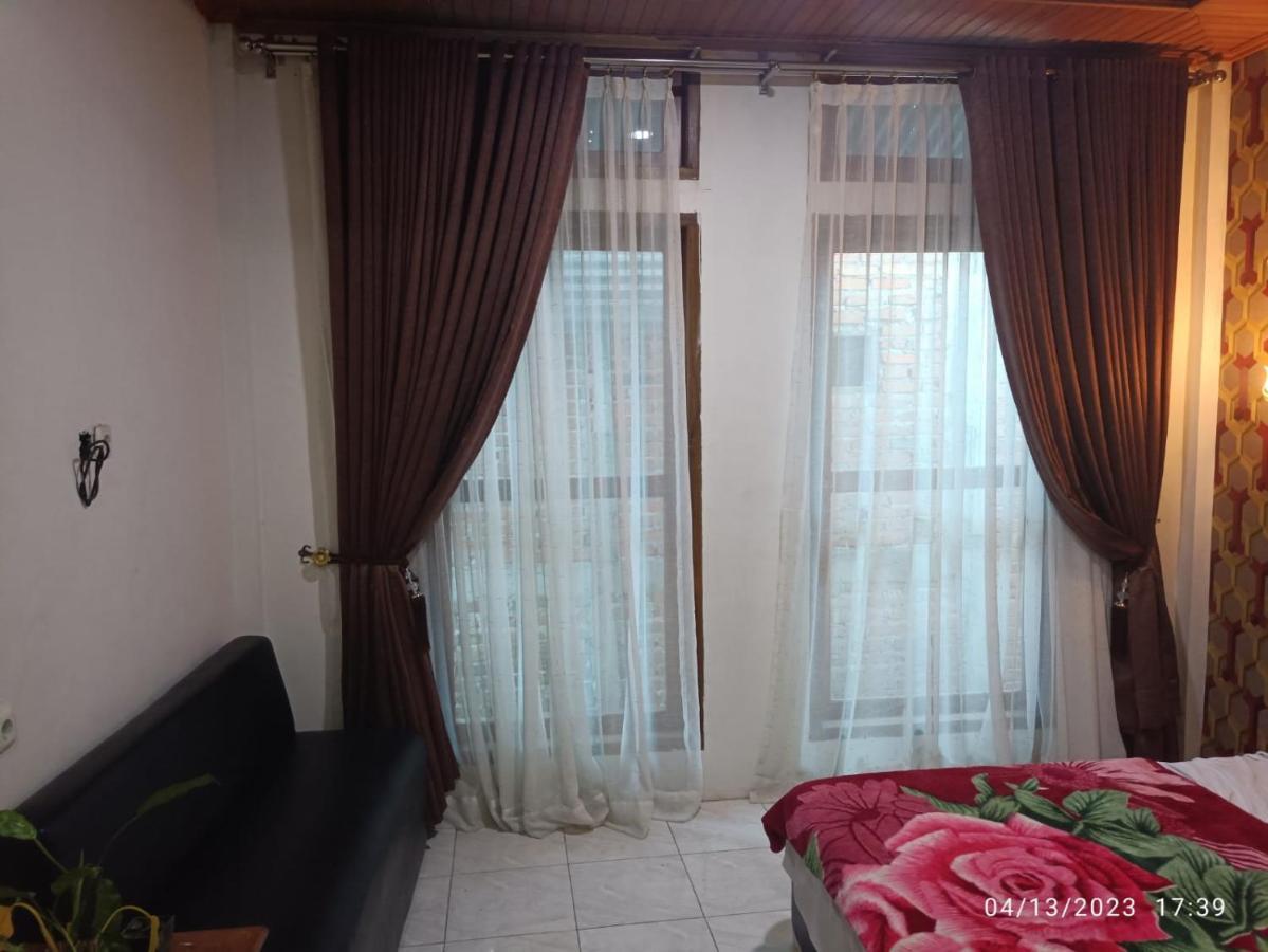 Gabelo Guest House Bukittinggi Exteriör bild